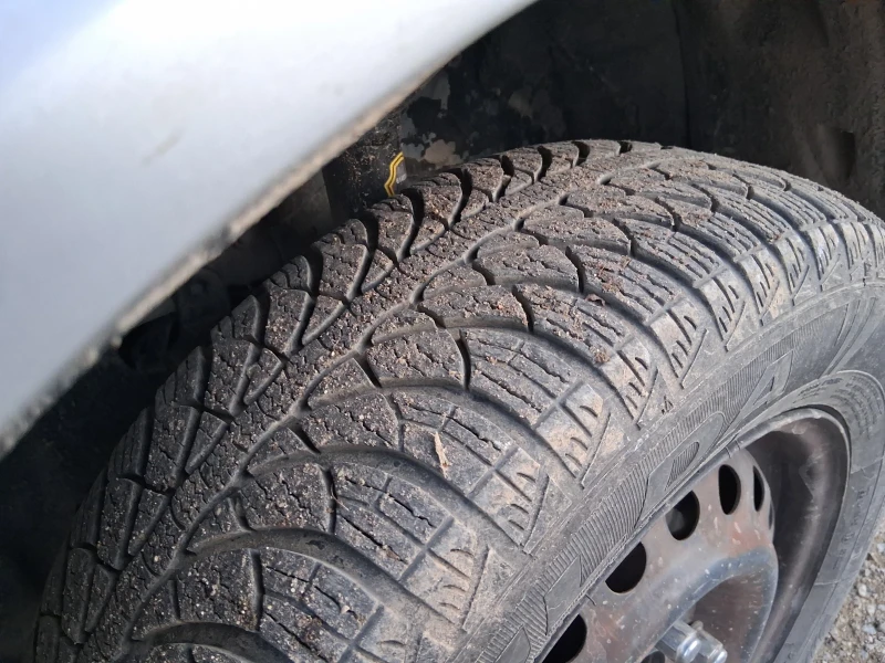 Honda Hr-v 1.6 105кс, снимка 5 - Автомобили и джипове - 52483218