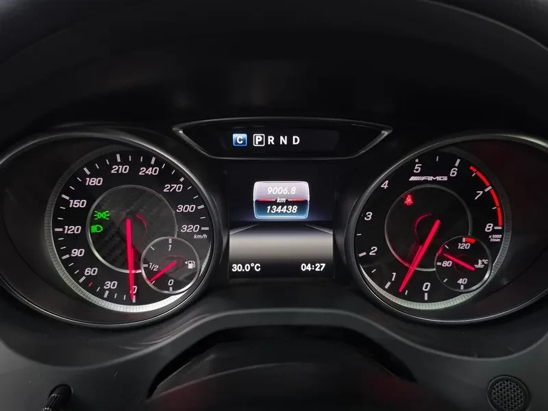 Mercedes-Benz GLA 45 AMG  4Matic, снимка 8 - Автомобили и джипове - 55883591