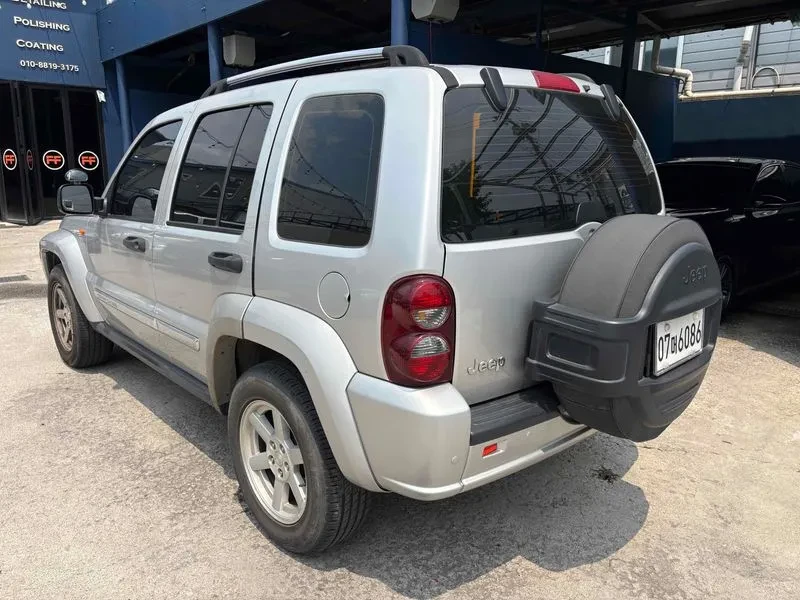 Jeep Cherokee 3.7 Kj, снимка 5 - Автомобили и джипове - 56112129