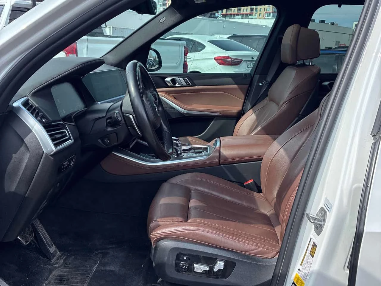 BMW X5 * xDrive40i * ГЛАВНО ПРЕДСТАВИТЕЛСТВО* , снимка 11 - Автомобили и джипове - 54127038