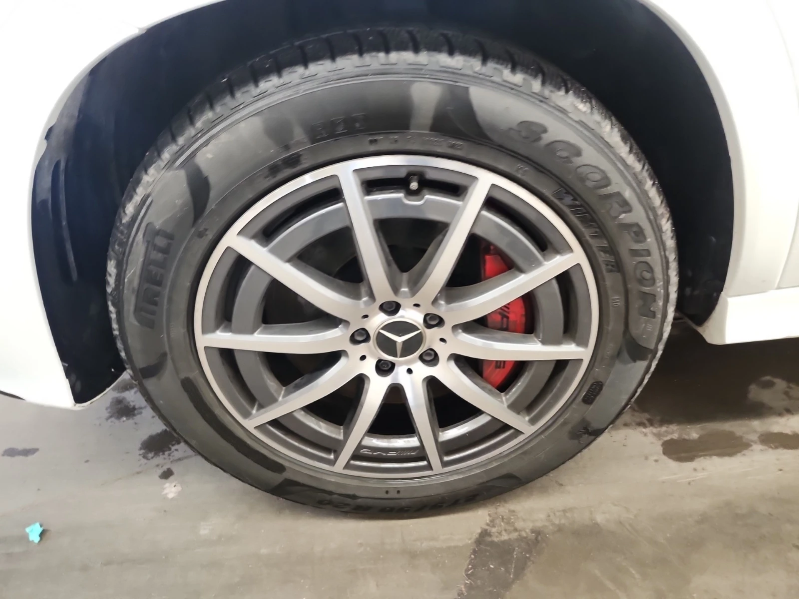 Mercedes-Benz GLE 53 4MATIC + SUV, снимка 8 - Автомобили и джипове - 54459631