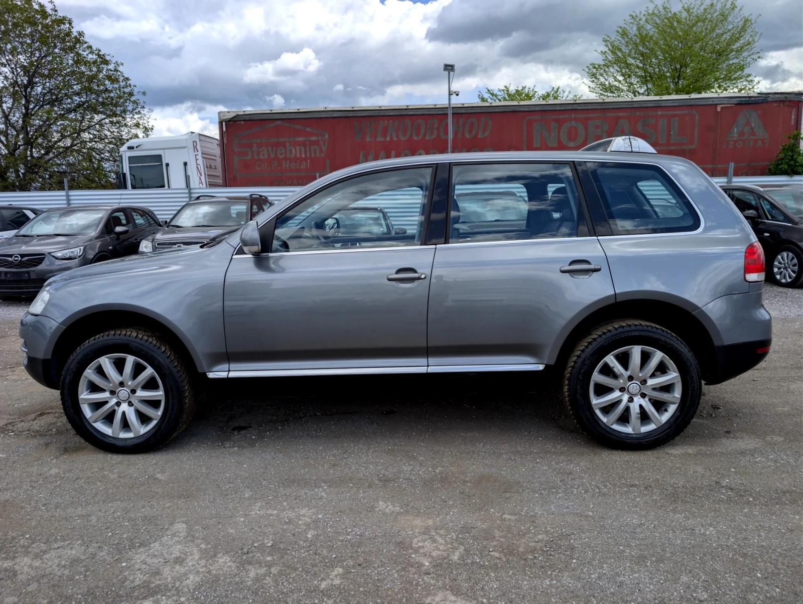 VW Touareg Уникат 229х.км!!!, снимка 3 - Автомобили и джипове - 54520013