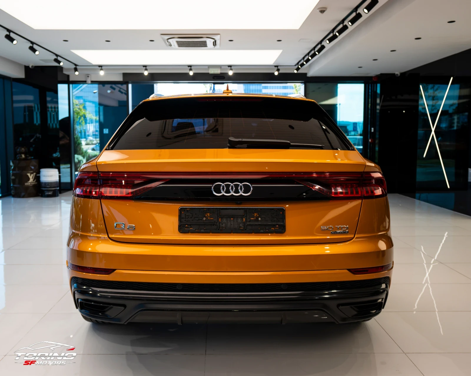 Audi Q8 50TDI* S-LINE* B&O* SOFTCLOSE* KEYLESS* 360CAM* , снимка 4 - Автомобили и джипове - 56134008
