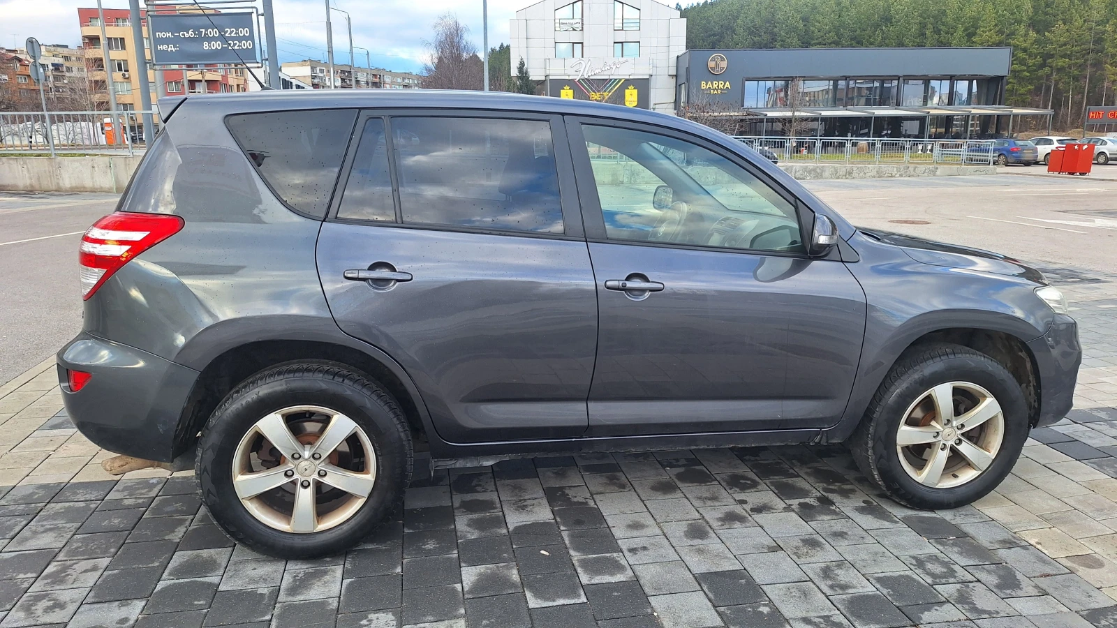Toyota Rav4, снимка 7 - Автомобили и джипове - 56156106