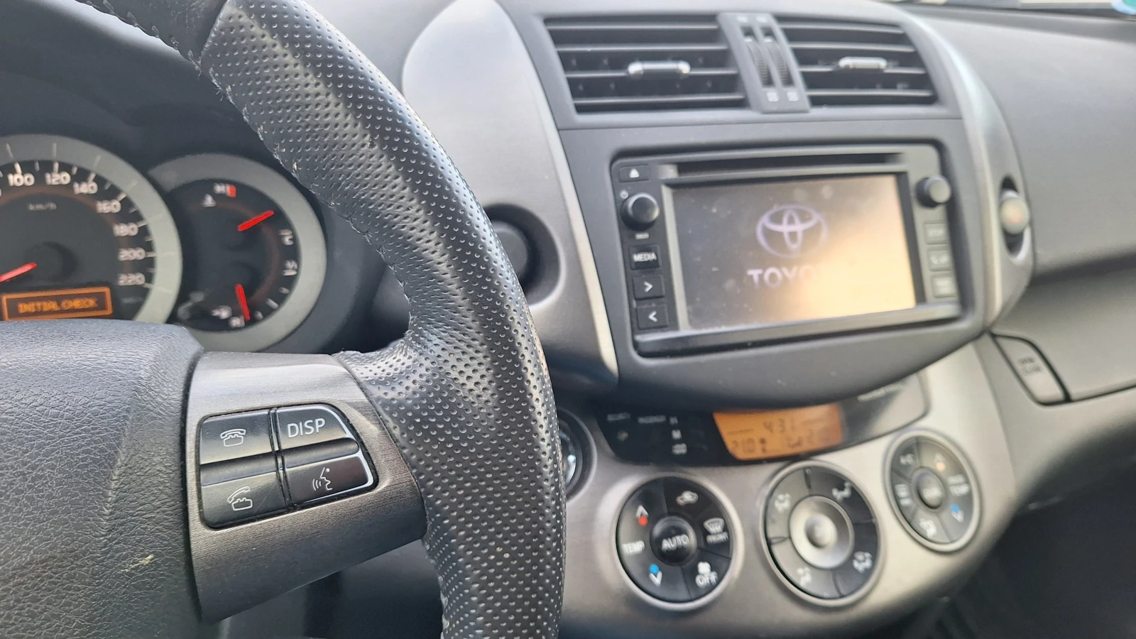 Toyota Rav4, снимка 11 - Автомобили и джипове - 56156106