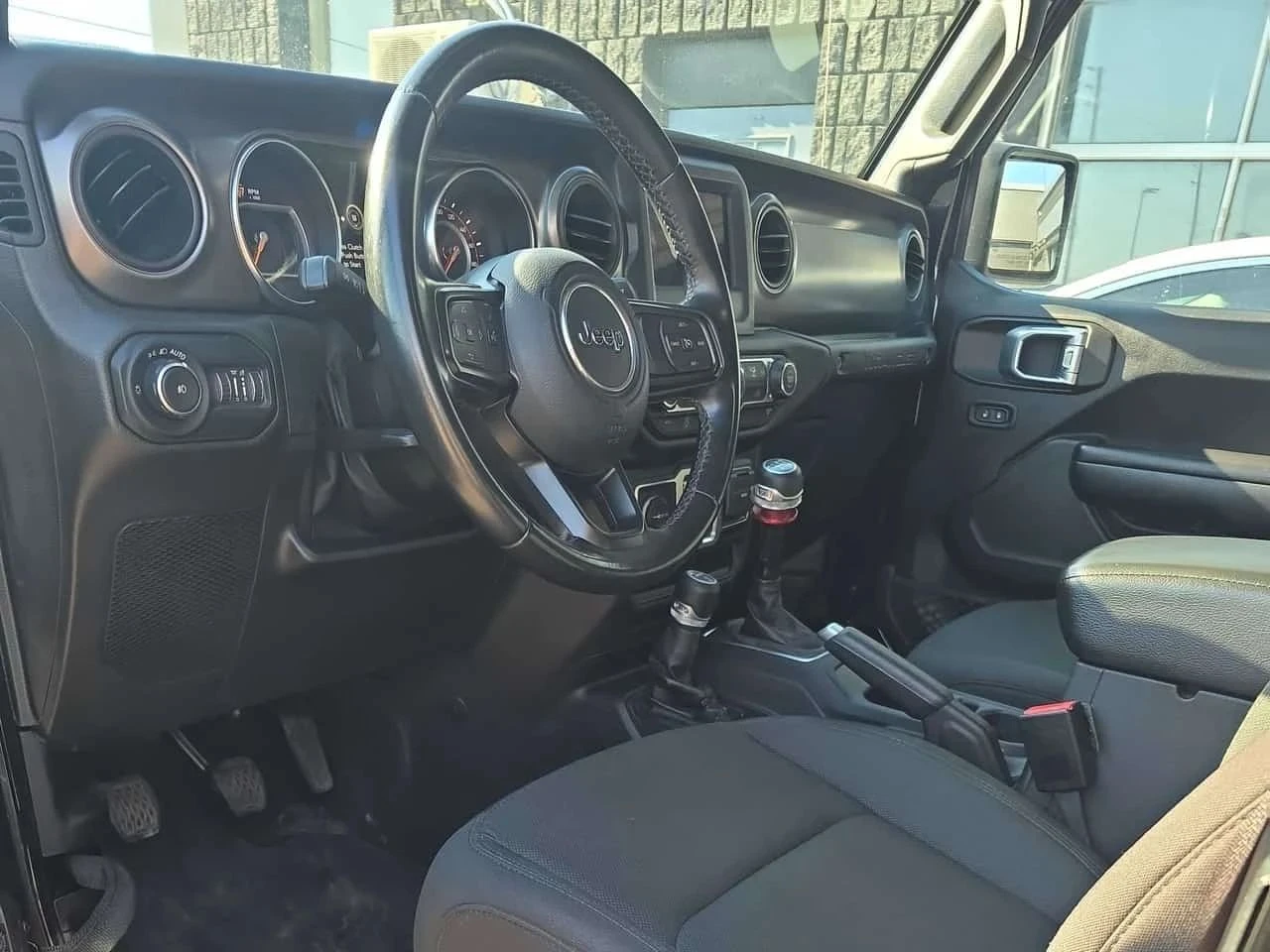 Jeep Wrangler, снимка 12 - Автомобили и джипове - 56737424
