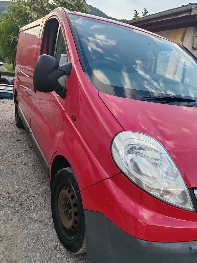 Opel Vivaro, снимка 1 - Бусове и автобуси - 47628947