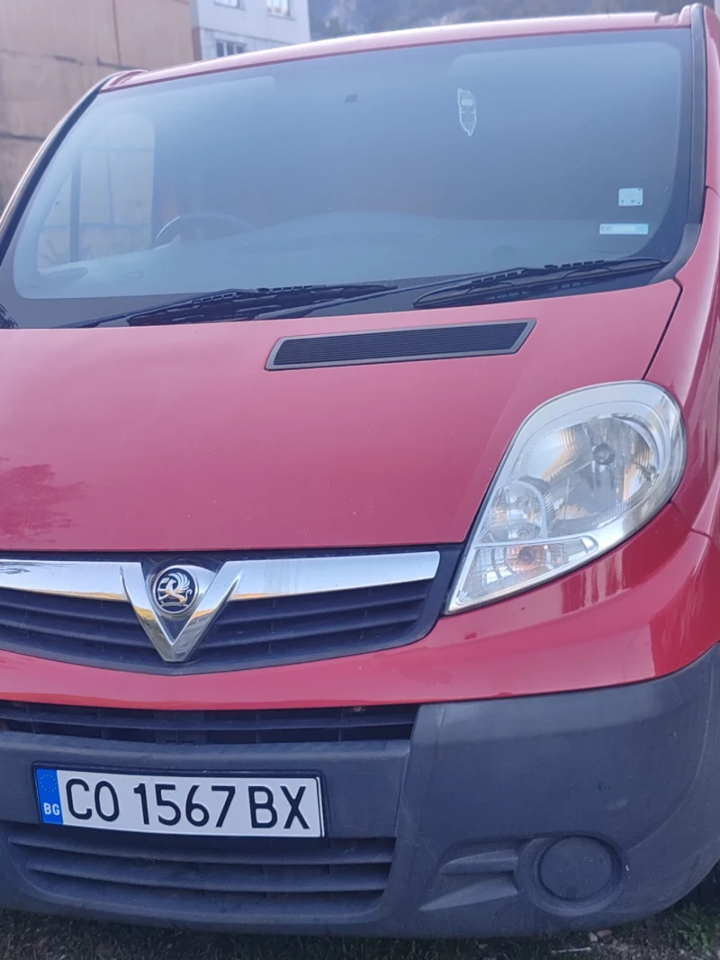 Opel Vivaro, снимка 4 - Бусове и автобуси - 47628947