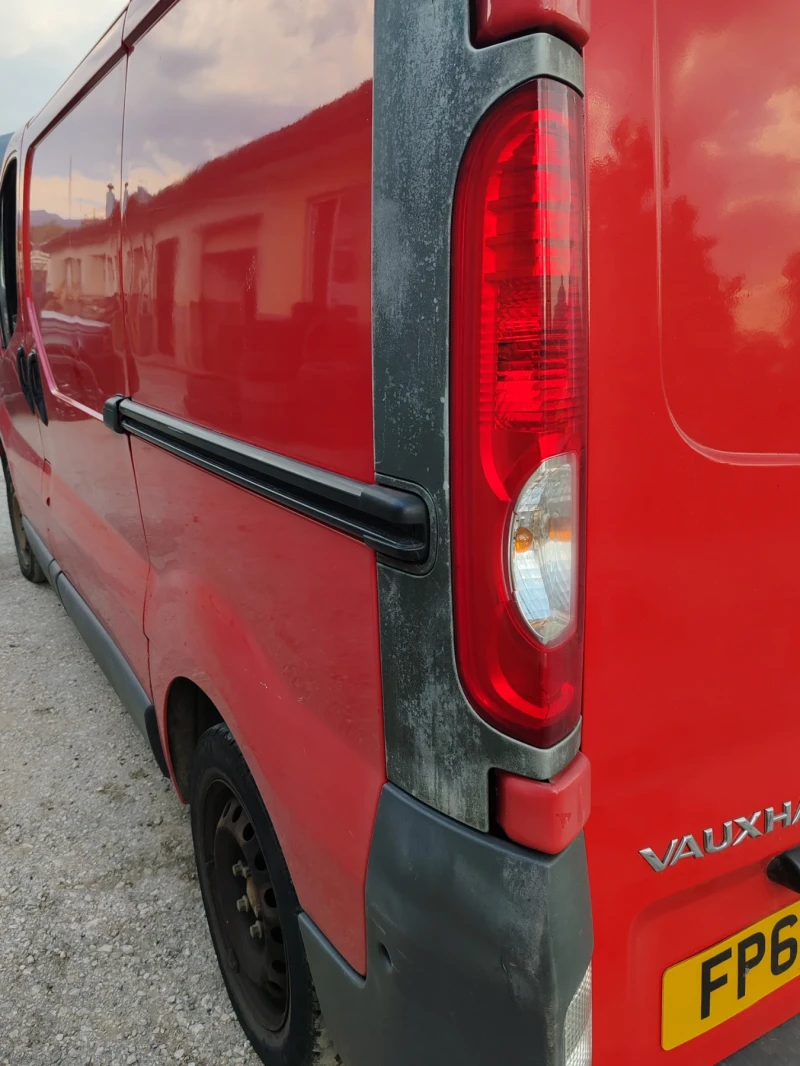 Opel Vivaro, снимка 2 - Бусове и автобуси - 47628947