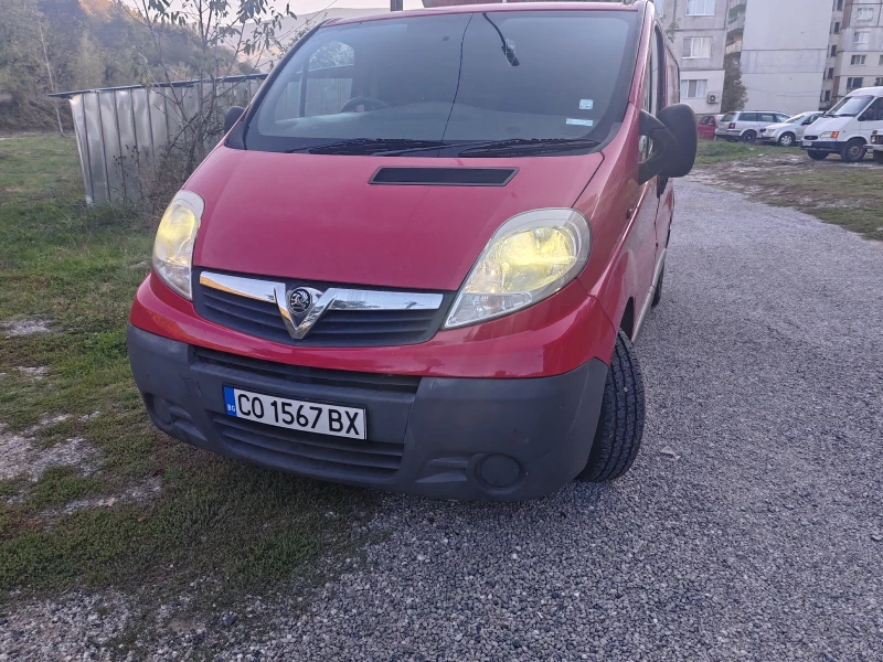 Opel Vivaro, снимка 8 - Бусове и автобуси - 47628947