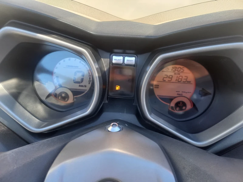 Yamaha X-max 250 ABS LED , снимка 8 - Мотоциклети и мототехника - 49397824