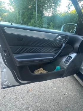 Mercedes-Benz C 220 C220, снимка 13