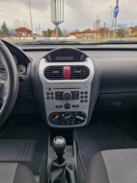 Opel Corsa 1.2 / 80 к.с. климатик , снимка 13