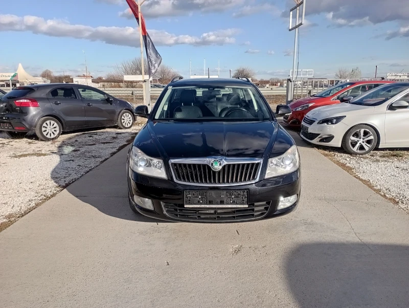 Skoda Octavia Кожа, навигация , снимка 3 - Автомобили и джипове - 48111162