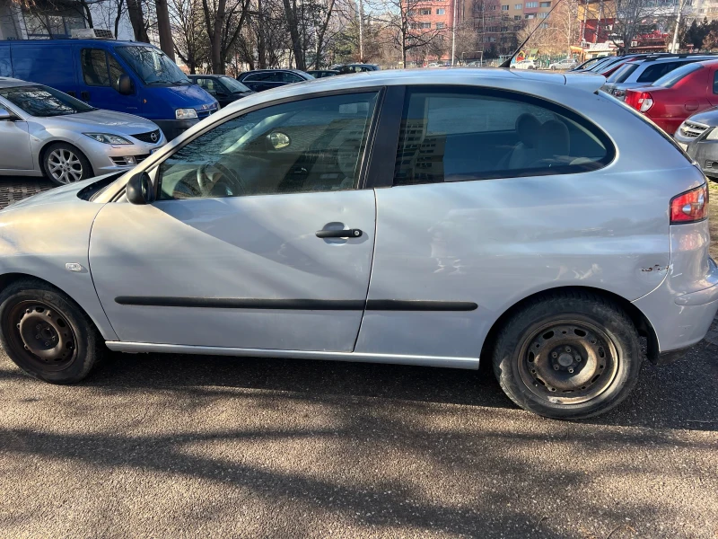 Seat Ibiza, снимка 4 - Автомобили и джипове - 48683819