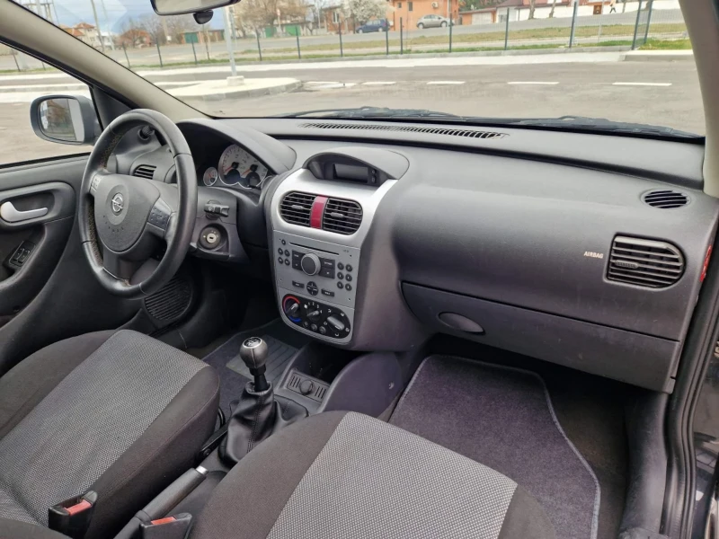 Opel Corsa 1.2 / 80 к.с. климатик , снимка 15 - Автомобили и джипове - 49543246