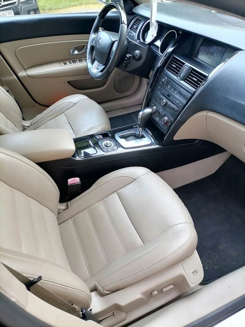 Renault Latitude 3.0 dci, 240 к.с., снимка 9 - Автомобили и джипове - 50620517