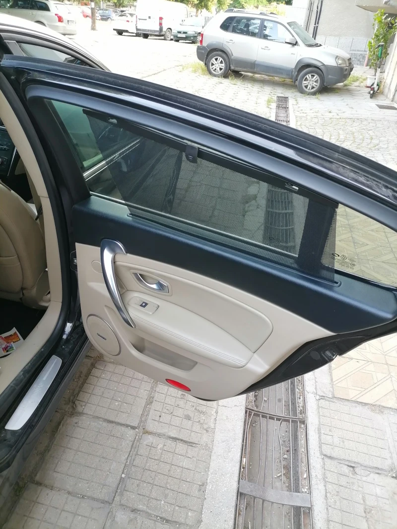 Renault Latitude 3.0 dci, 240 к.с., снимка 10 - Автомобили и джипове - 50620517