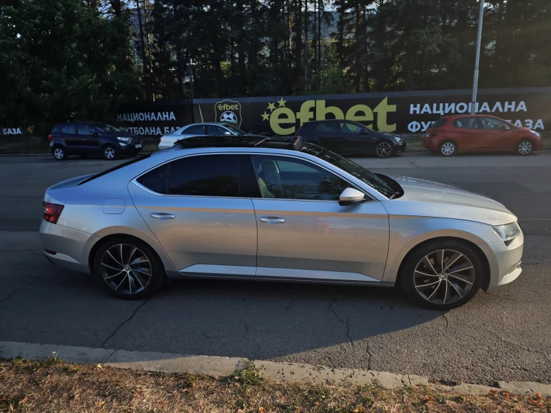 Skoda Superb L&K 2.0TDI, DCC, 190, 4x4, панорама, печка, обдухв, снимка 7 - Автомобили и джипове - 51474429