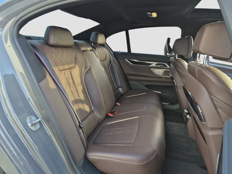 BMW 740 d/xDRIVE/340HP/360CAM/ACC/BSA/MEMORY/HEAD-UP/994f, снимка 16 - Автомобили и джипове - 52752898