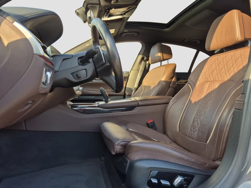 BMW 740 d/xDRIVE/340HP/360CAM/ACC/BSA/MEMORY/HEAD-UP/994f, снимка 10 - Автомобили и джипове - 52752898