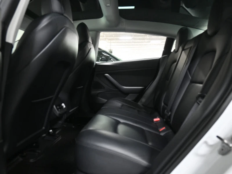 Tesla Model 3 * АвтоКреди* (ЦЕНА ДО БГ), снимка 13 - Автомобили и джипове - 53026700