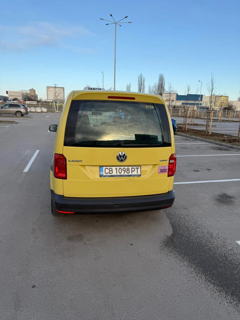VW Caddy, снимка 4 - Автомобили и джипове - 53150786