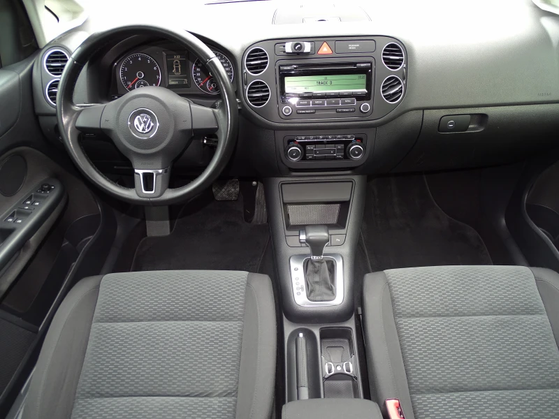 VW Golf Plus 1.6i_102 Kоня_DSG* , снимка 11 - Автомобили и джипове - 53390893