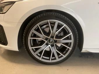 Audi A4 Очакван внос S-Line - изображение 5