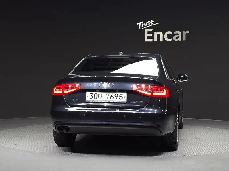 Audi A4 2.0 TDI - САМО 30% АВАНС , снимка 4 - Автомобили и джипове - 55461196