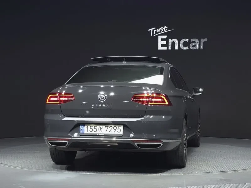VW Passat (B8) 2.0 Tdi, снимка 4 - Автомобили и джипове - 56116431