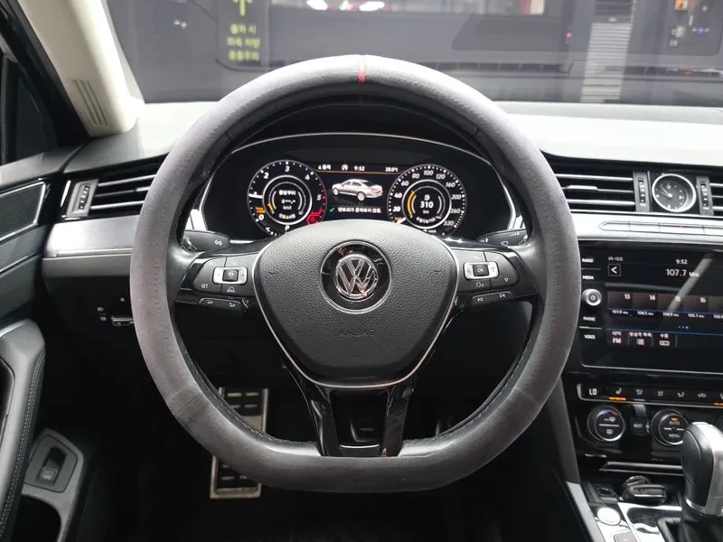 VW Passat (B8) 2.0 Tdi, снимка 13 - Автомобили и джипове - 56116431