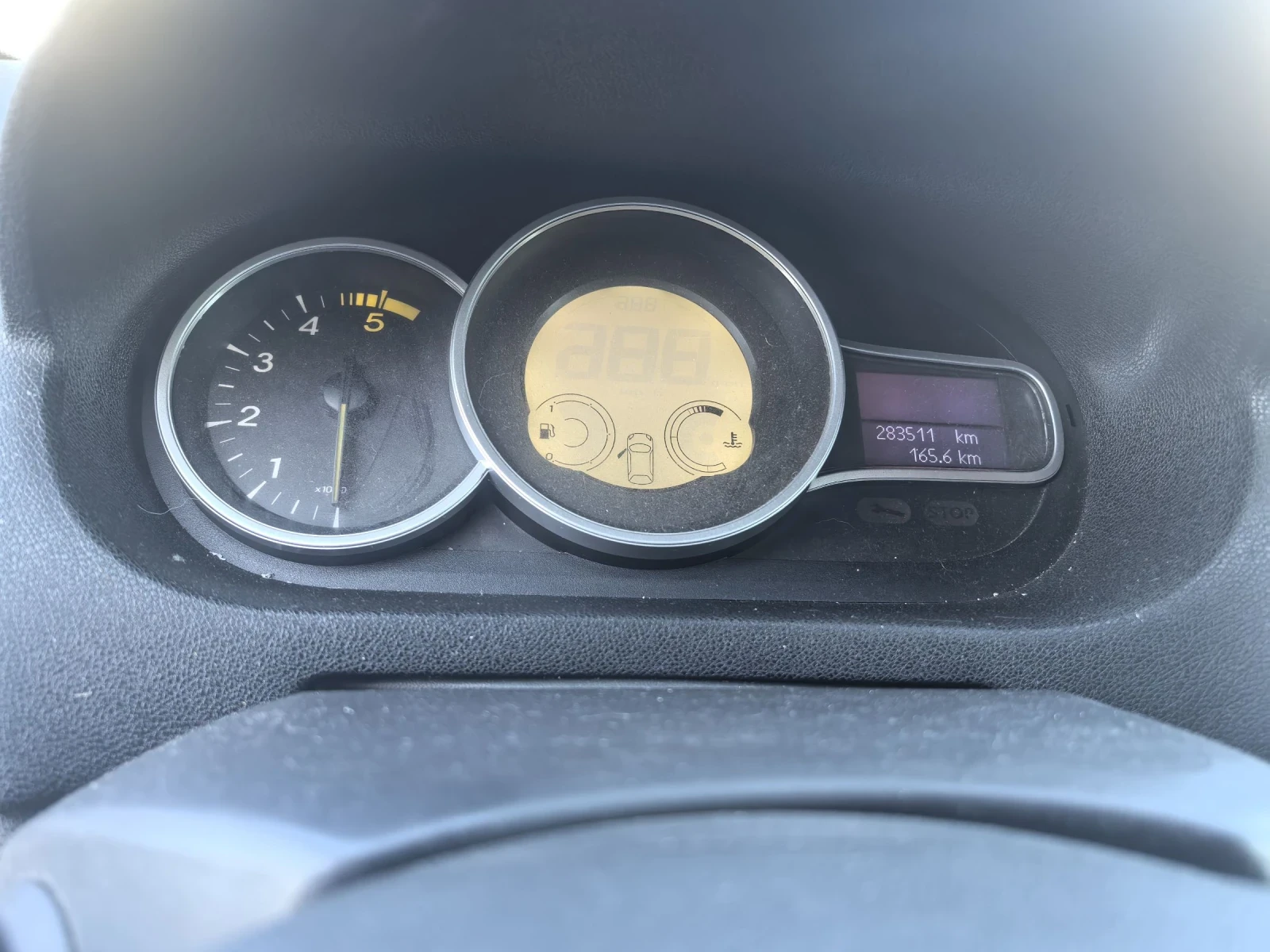 Renault Megane 1.5 dci Grandtour3 - изображение 7