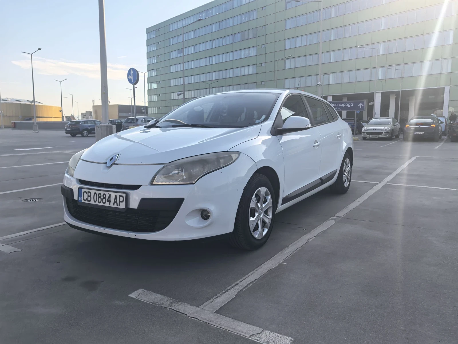 Renault Megane 1.5 dci Grandtour3 - изображение 2