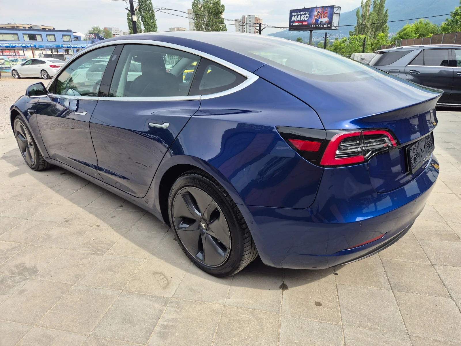 Tesla Model 3 Long range Dual motor  - изображение 7