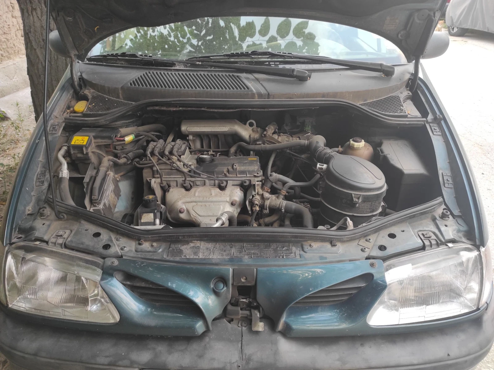 Renault Megane Сценик  - изображение 8