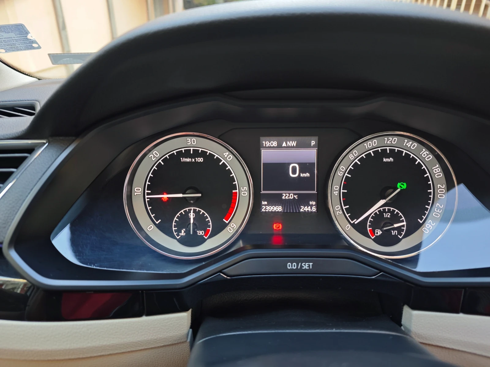 Skoda Superb L&K 2.0TDI, DCC, 190, 4x4, панорама, печка, обдухв | Mobile.bg — изображение 13