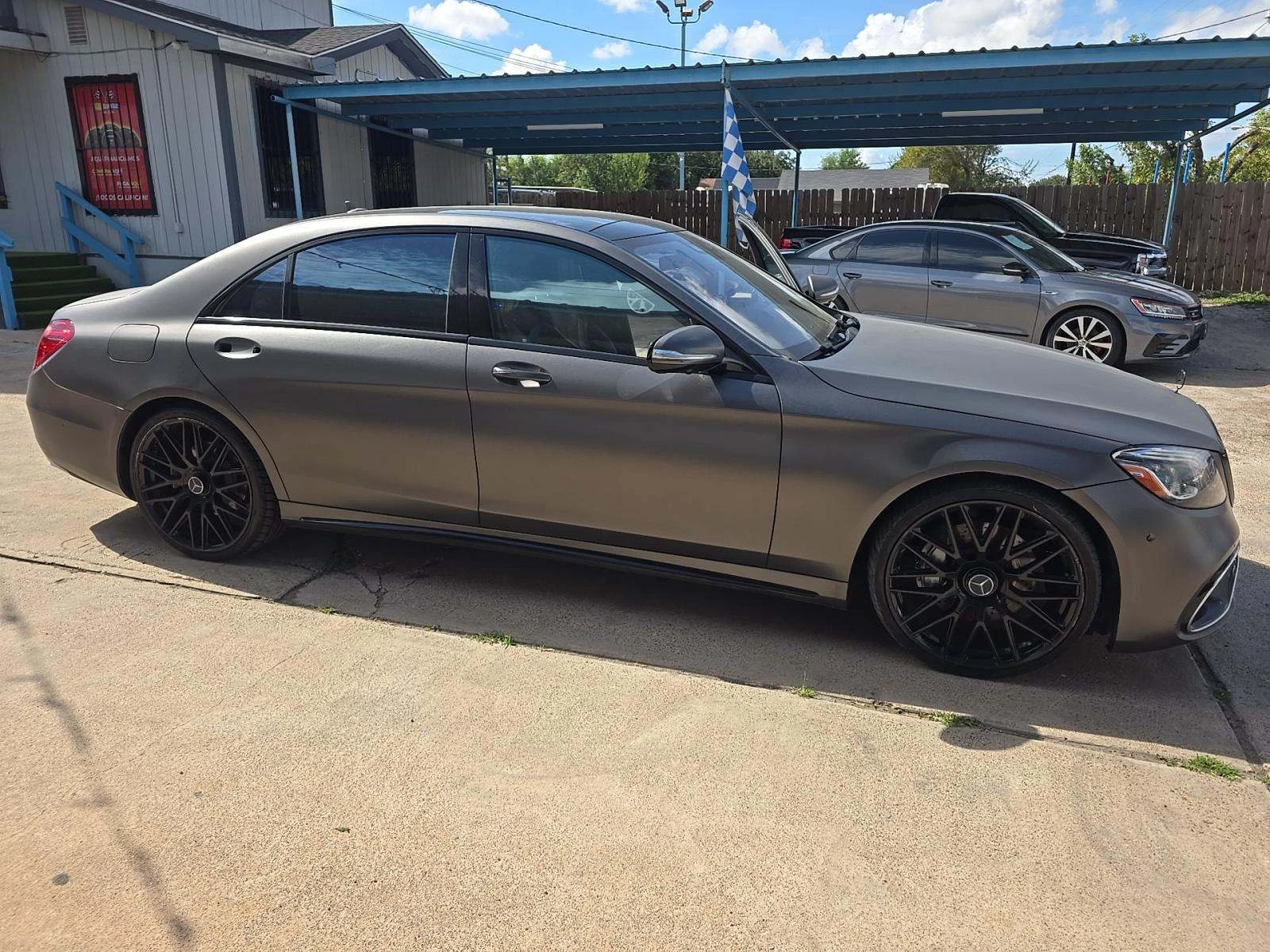 Mercedes-Benz S 560 4MATIC* AMG* DESIGNO*  - изображение 2