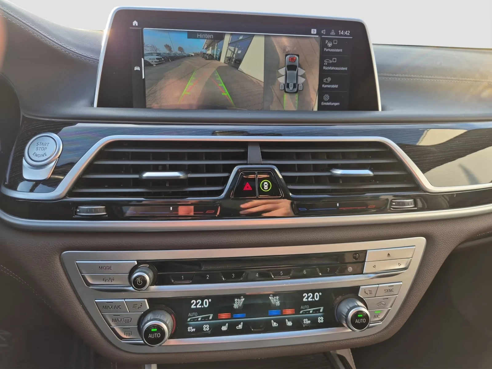 BMW 740 d/xDRIVE/340HP/360CAM/ACC/BSA/MEMORY/HEAD-UP/994f | Mobile.bg � ����������� 13