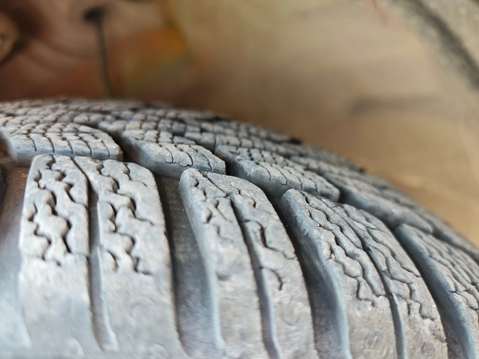 Mitsubishi Colt 1.3 Климатик , снимка 8 - Автомобили и джипове - 53849662