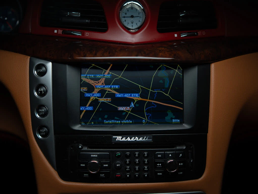 Maserati GranTurismo * Convertible* Автокредит(Цена до БГ), снимка 13 - Автомобили и джипове - 53852189