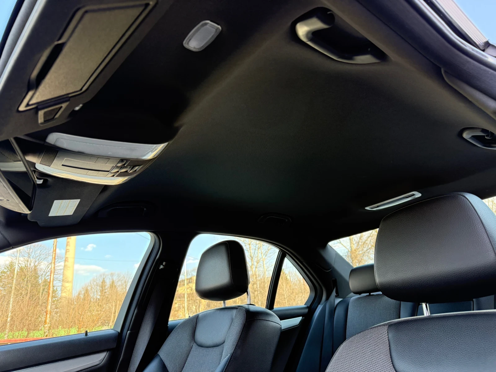 Mercedes-Benz C 200 i / AMG / AUTOMATIC, снимка 13 - Автомобили и джипове - 53988283