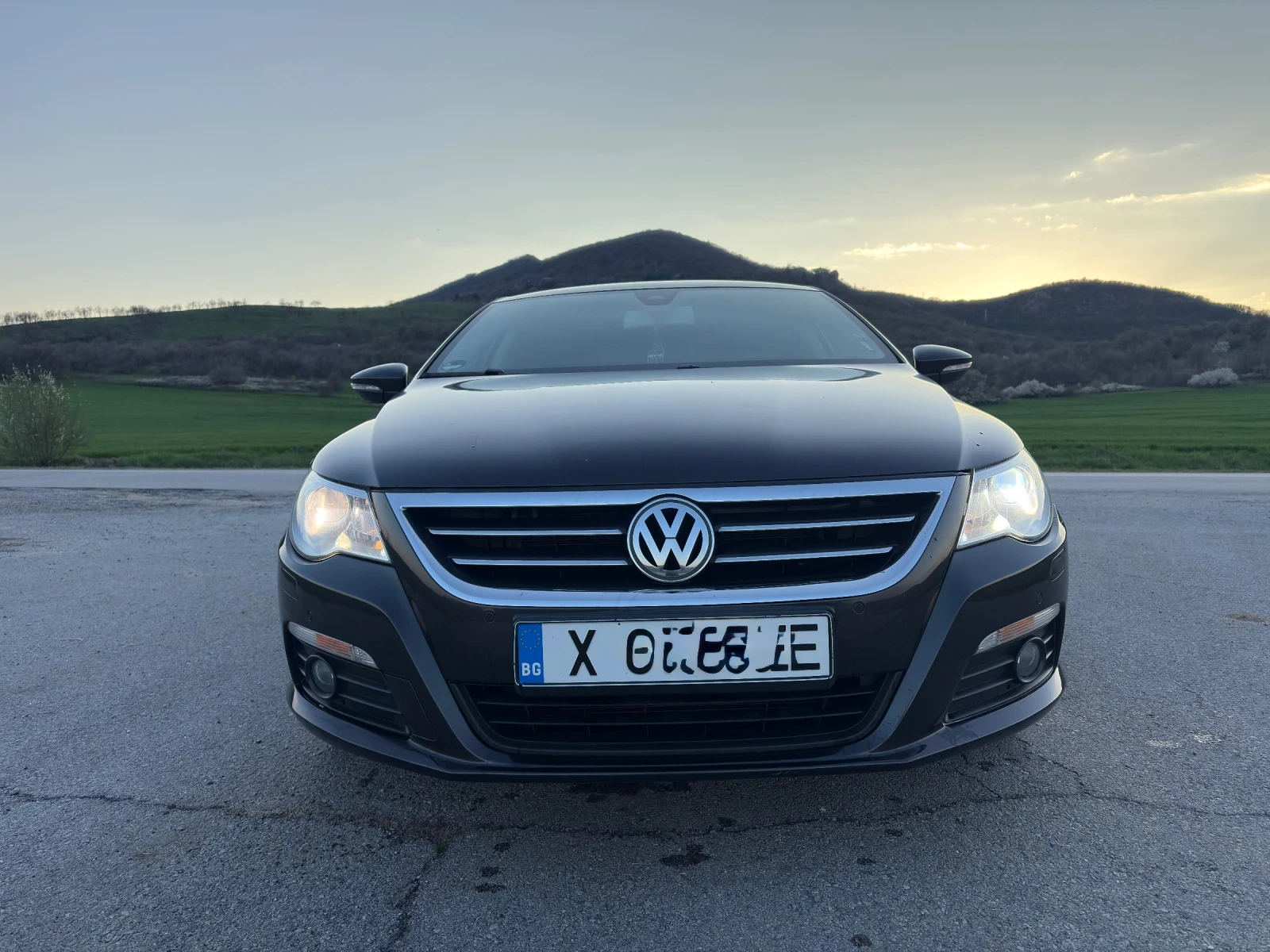 VW CC 2.0 TDI 170, снимка 2 - Автомобили и джипове - 54100861