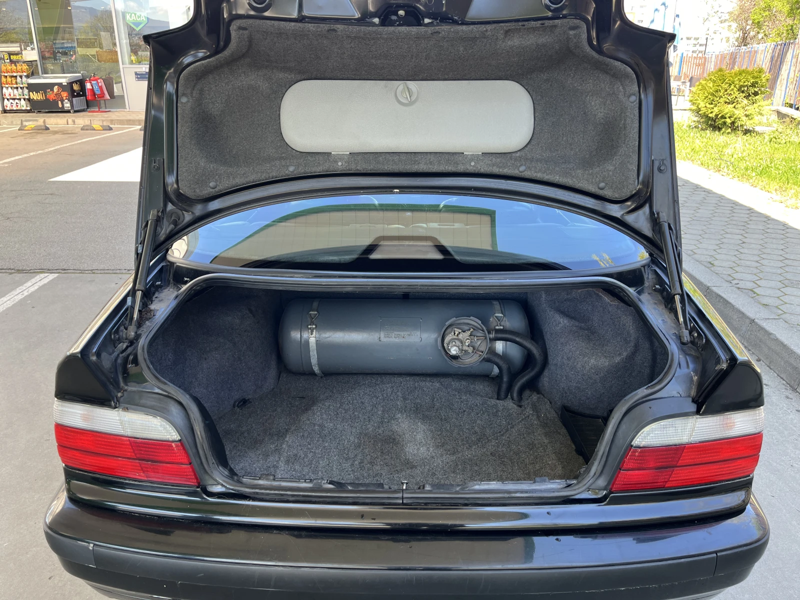 BMW 318 is Coupe, снимка 15 - Автомобили и джипове - 54244212