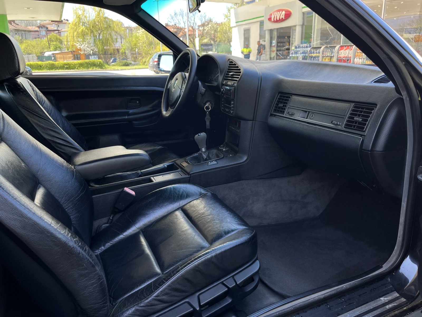 BMW 318 is Coupe, снимка 11 - Автомобили и джипове - 54244212