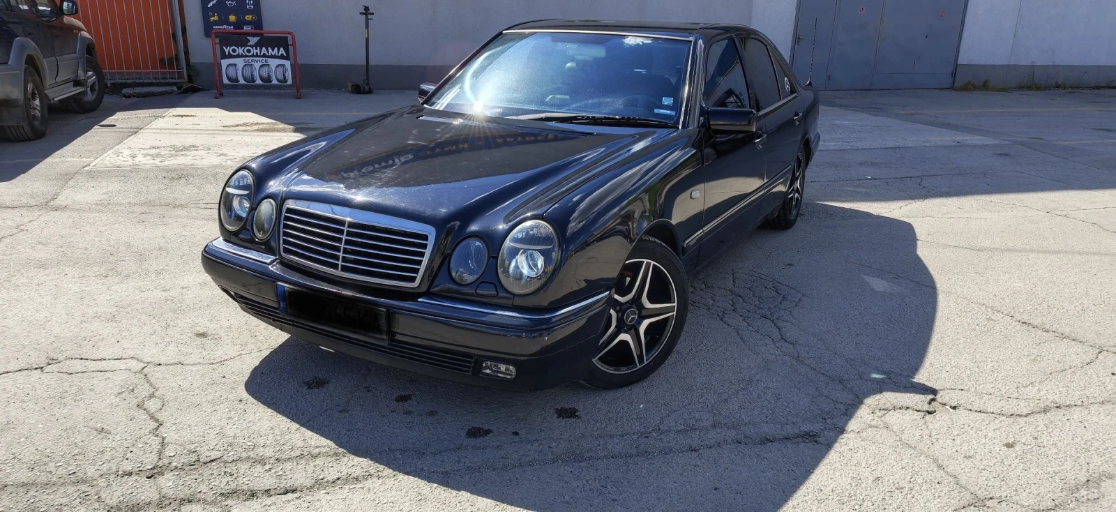 Mercedes-Benz E 290, снимка 10 - Автомобили и джипове - 54429444