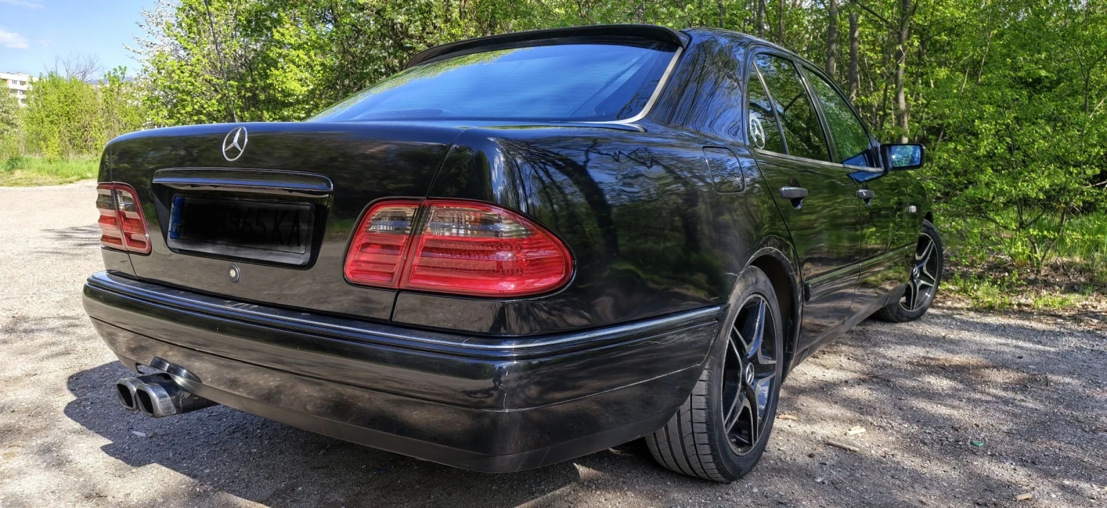 Mercedes-Benz E 290, снимка 11 - Автомобили и джипове - 54429444