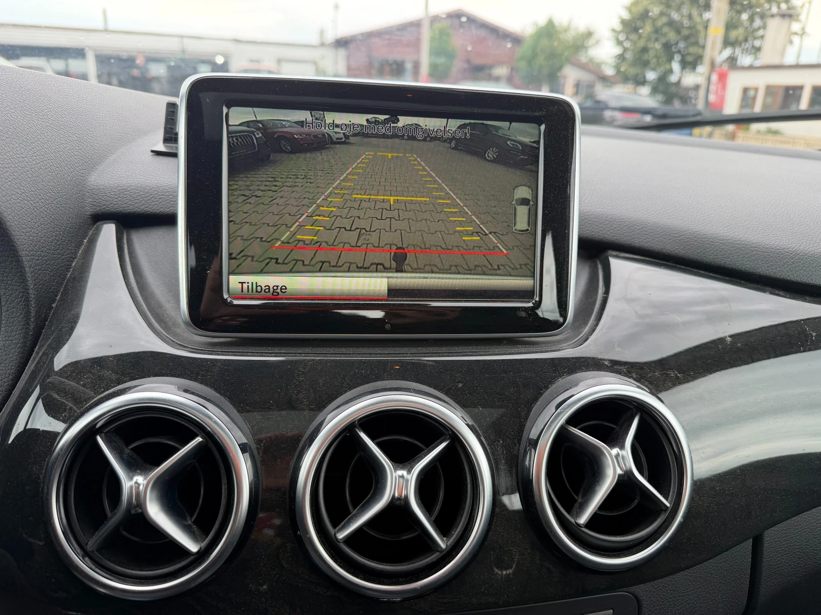 Mercedes-Benz B 200 CDI AVTOMAT/NAVI/KAMERA/PANORAMA/KOJA , снимка 15 - Автомобили и джипове - 55407418