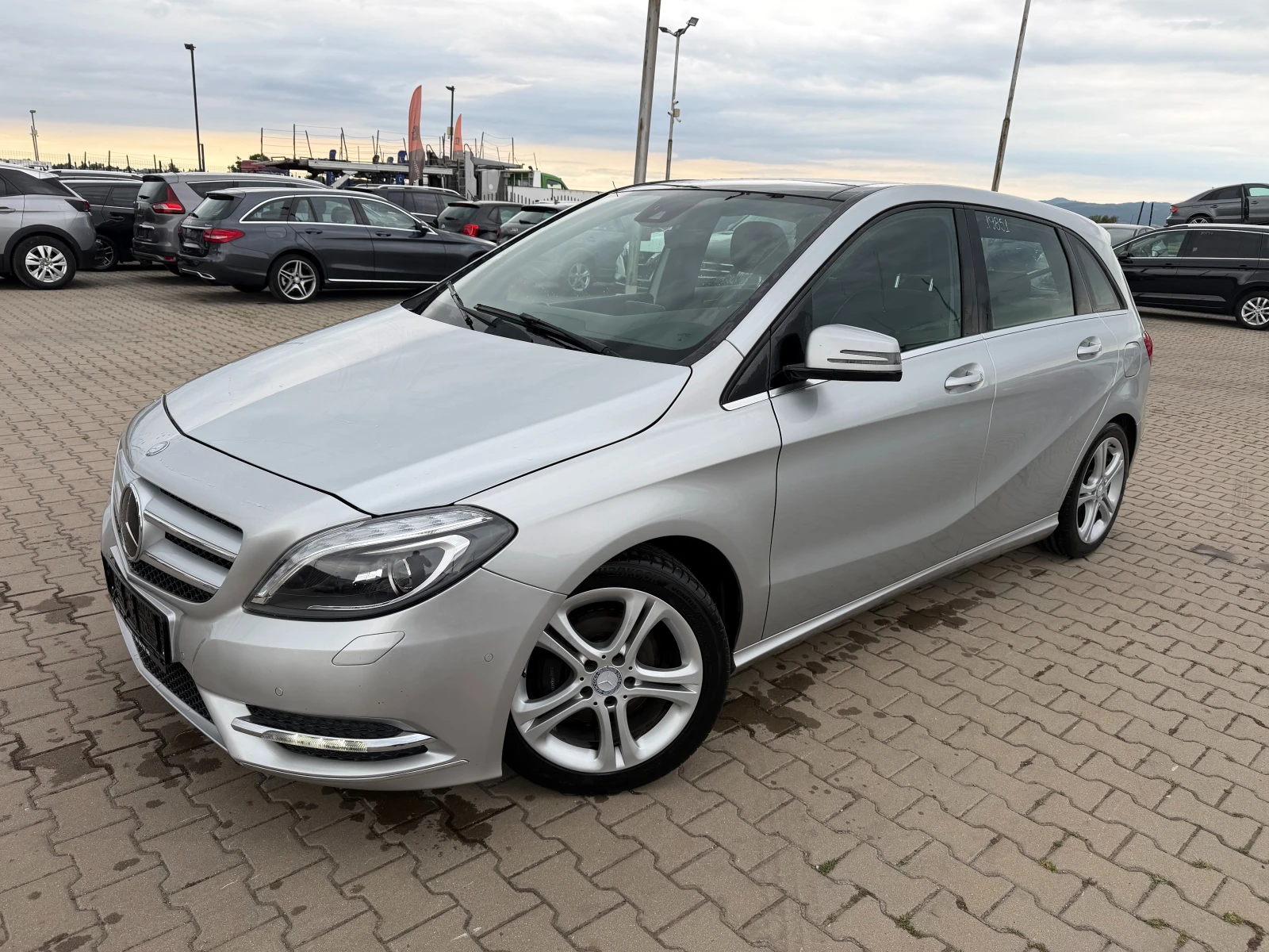 Mercedes-Benz B 200 CDI AVTOMAT/NAVI/KAMERA/PANORAMA/KOJA 