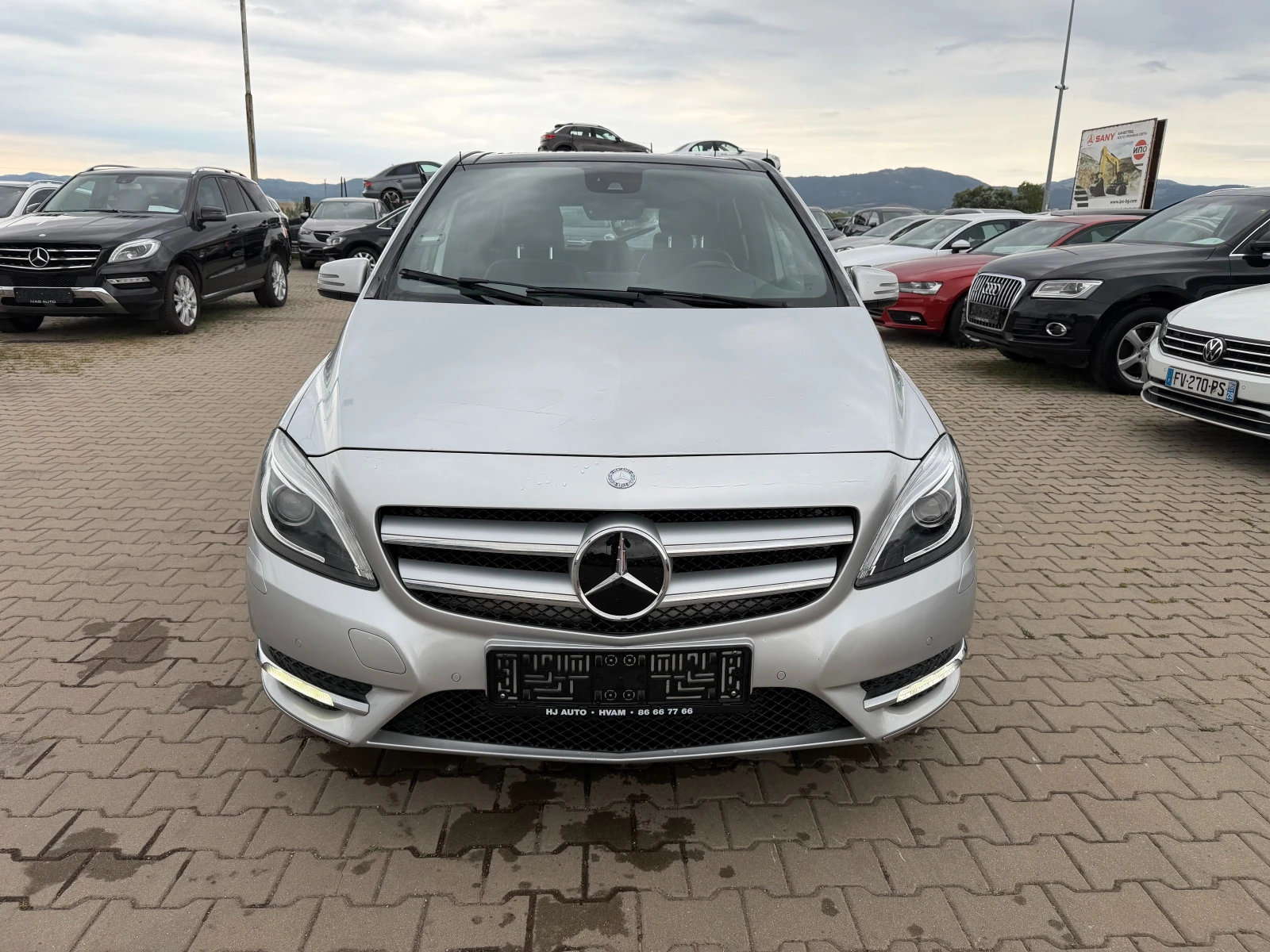 Mercedes-Benz B 200 CDI AVTOMAT/NAVI/KAMERA/PANORAMA/KOJA , снимка 3 - Автомобили и джипове - 55407418